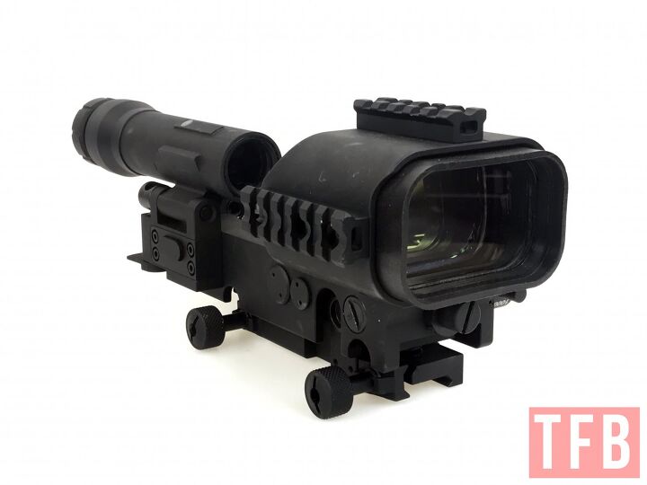 Machine Gun Optics Friday Night Lights: GRD Machine Gun Optic DCL110AD-3X | thefirearmblog.com