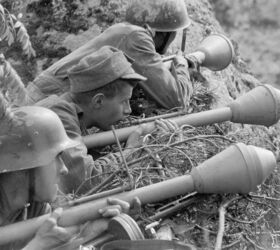 Finnish soldiers armed with the Panzerfaust 30 fighting against Russian forces in 1944. (Finnish Armed Forces Photograph archive)