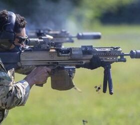 The Textron NGSW-AR at the range – Soldiers from 1st Battalion 32nd Infantry Regiment (Chosin), 1st Brigade Combat Team, 10th Mountain Division, participate in the testing of Next Generation Weapon Systems aiming to replace the M4 and the M249 at Fort Drum, New York. (US Army/Sgt. Cody W. Ewing)