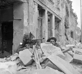 POTD: BREN Light Machine Guns in France 1944