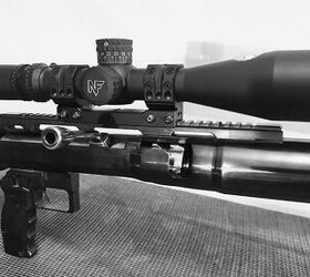 The bolt has two rows of locking lugs. The cases of fired cartridges are ejected downward and the new rounds are loaded into the chamber through the bottom ejection port.