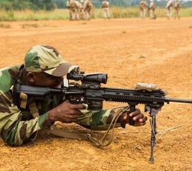 POTD: M27 Infantry Automatic Rifle in Gabon