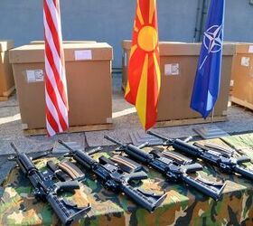 US Gifts M4 Carbines to Macedonia