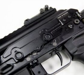 POTD: The Kalashnikov AKV-521 Carbine with Interchangeable Uppers