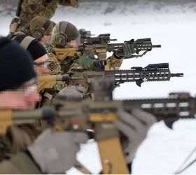 POTD: Estonian Special Forces Using the HK416A7