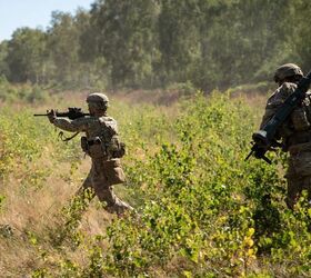 POTD: U.S. Paratroopers in Germany Unleashing Their Weapon Systems ...