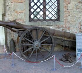 This photo shows what can happen to an Italian Krupp-canon that has experienced a squib load, and similar damage can occur in modern hand-held firearms as well.