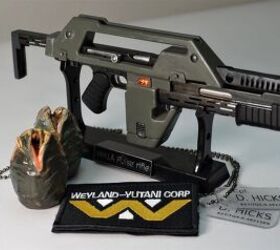 Functioning Quarter Scale M41A Pulse Rifle Replica from Aliens