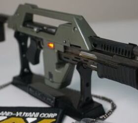 functioning quarter scale m41a pulse rifle replica from aliens