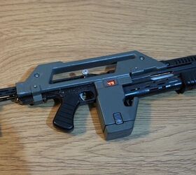 functioning quarter scale m41a pulse rifle replica from aliens