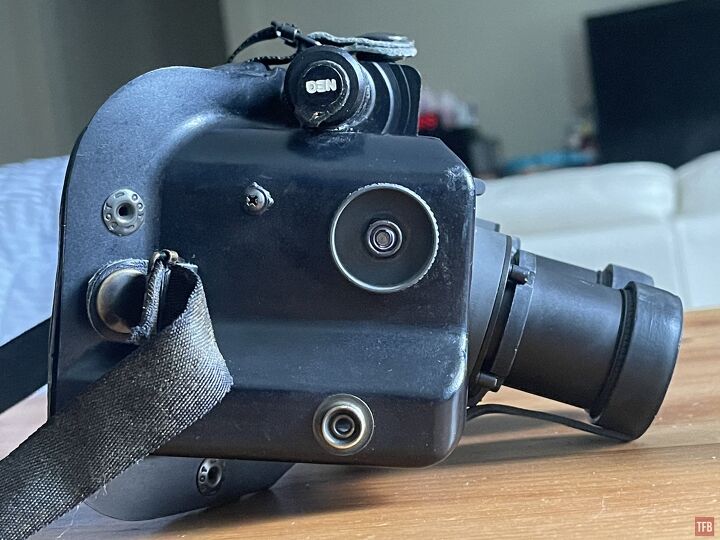 Friday Night Lights: Dual Tube Spotlight – AN/PVS-5 | thefirearmblog.com