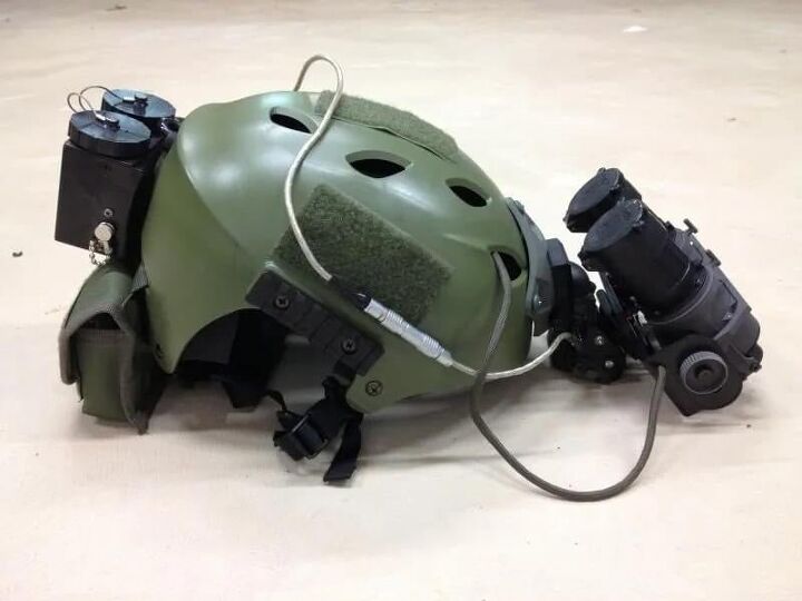 Friday Night Lights: Dual Tube Spotlight – AN/PVS-5 | thefirearmblog.com