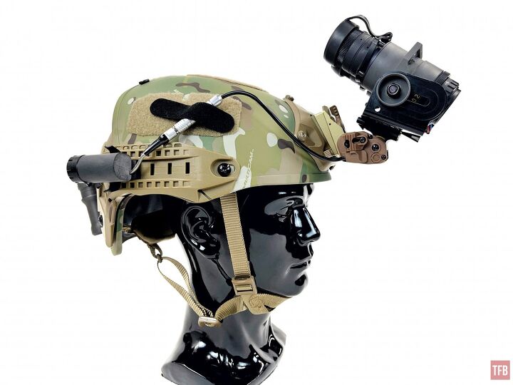 Friday Night Lights: Dual Tube Spotlight – AN/PVS-5 | thefirearmblog.com