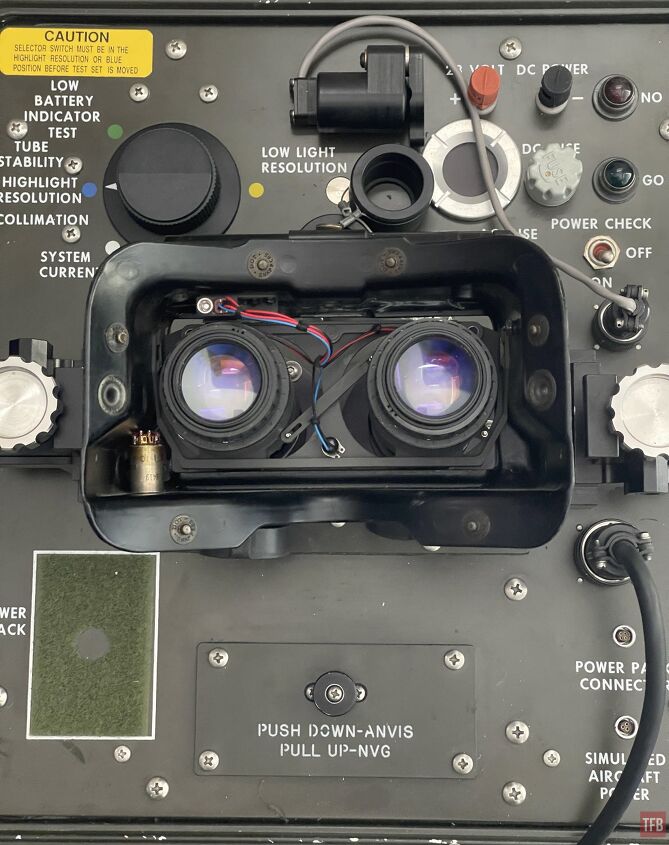 Friday Night Lights: Dual Tube Spotlight – AN/PVS-5 | thefirearmblog.com