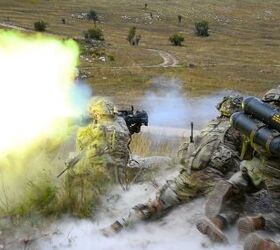 POTD: U.S. Army Paratroopers with M3 Carl Gustaf Rocket Launcher