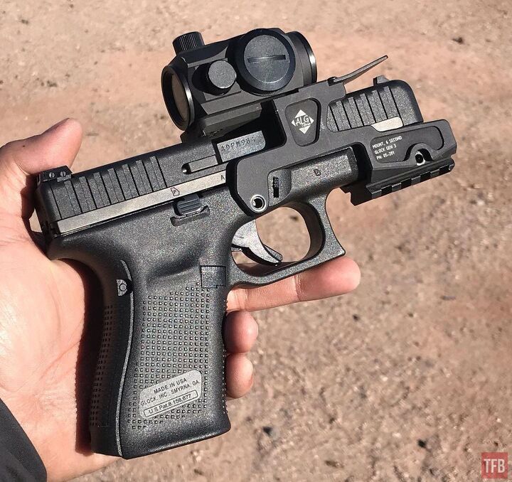 TFB Review: Leupold Glock DeltaPoint Micro On A Glock 44 ...