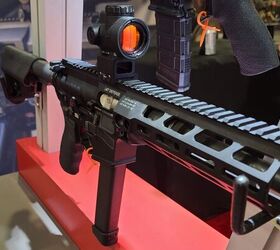 [SHOT 2022] LMT MARS-L9 Pistol Caliber Carbine (GLOCK Mags)