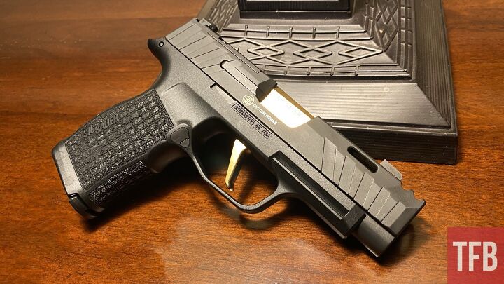 TFB Review: SIG Sauer P365 Spectre Comp | thefirearmblog.com