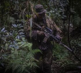 POTD: Natural Predator – U.S. Naval Special Warfare SEALs