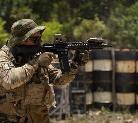 POTD: U.S. Navy SEALs in Philippines | thefirearmblog.com