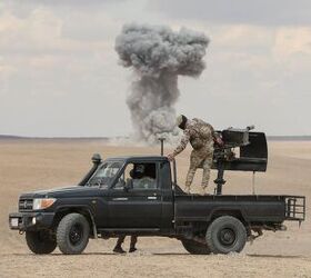 POTD: U.S. Soldiers with Syrian Defense Forces