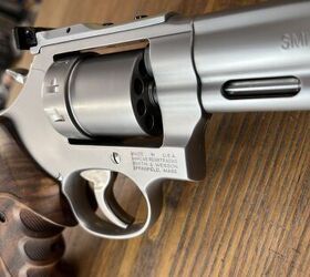 Wheelgun Wednesday: Highly Customized Smith & Wesson 617 in France