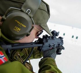 POTD: Heckler & Koch MP7 – The Cameraman's Best Friend | thefirearmblog.com
