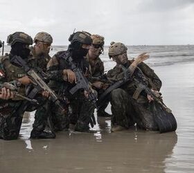 POTD: Indonesian National Armed Forces with U.S. Marines