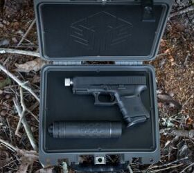 シグ・グロッグ Autumn in Maine: GLOCK 29, SilencerCo Hybrid 45M, Kraken