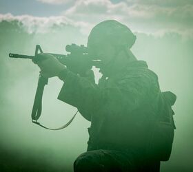 POTD: Tactics with the M16A4 and M4 Weapon Systems