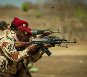 POTD: Mauritanian Armed Forces conduct Dynamic Shooting Drills