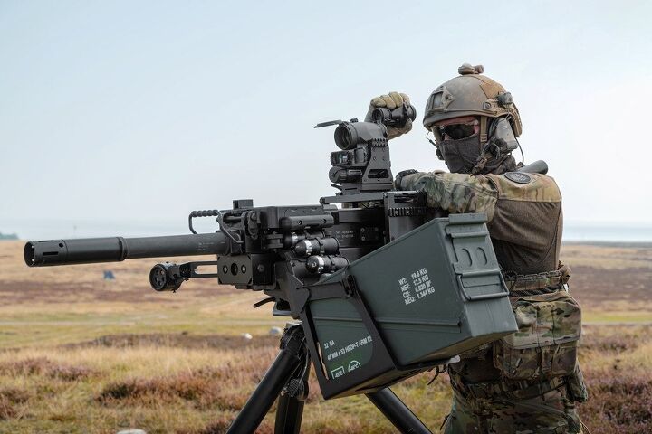 English Machine Gun Army Machine Gun Next Generation Squad Weapon Tested At Army's Cold