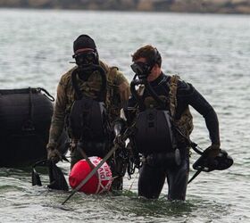 Potd: Swedish Amphibious Raiders With Green Berets 