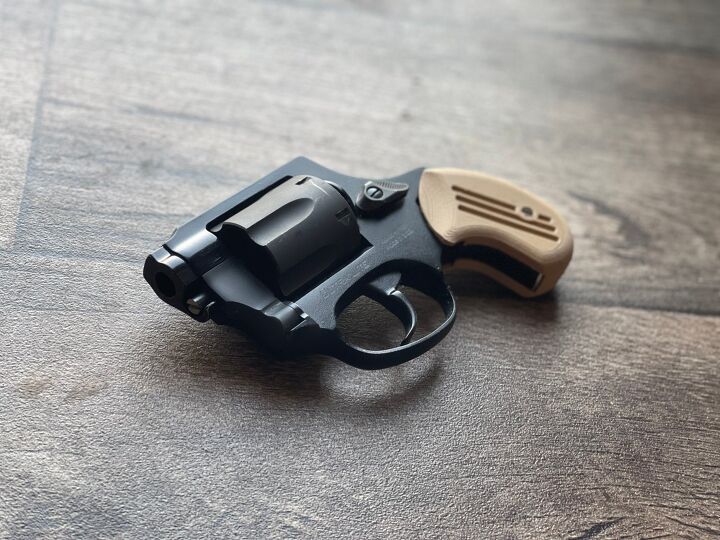 Taurus Snubby Wheelgun Wednesday: Booligan's Taurus Ultra Snubby Handgun – TUSH ...