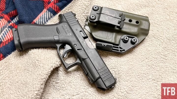 Getting Cover Concealed Carry Corner: Getting Cover Garments Down | thefirearmblog.com