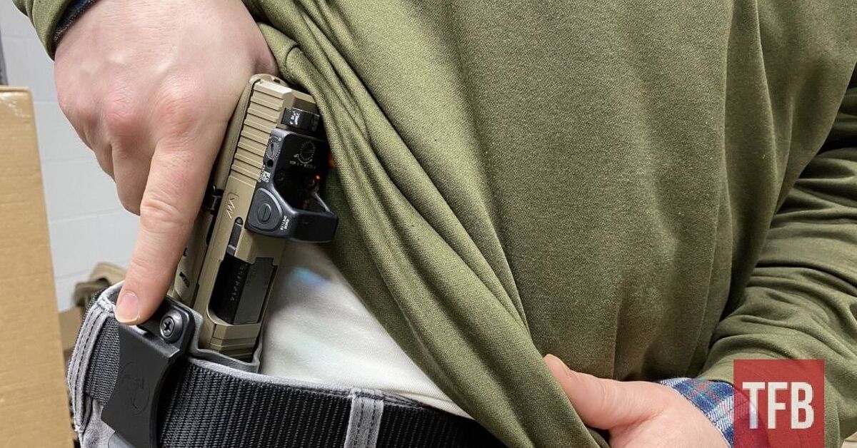 Getting Cover Concealed Carry Corner: Getting Cover Garments Down | thefirearmblog.com