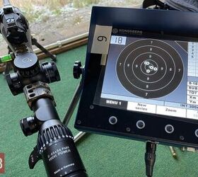 The parallax goes from 30 m up to infinity and is engraved with a meter index in order to give you an estimate of which distance you are looking at.