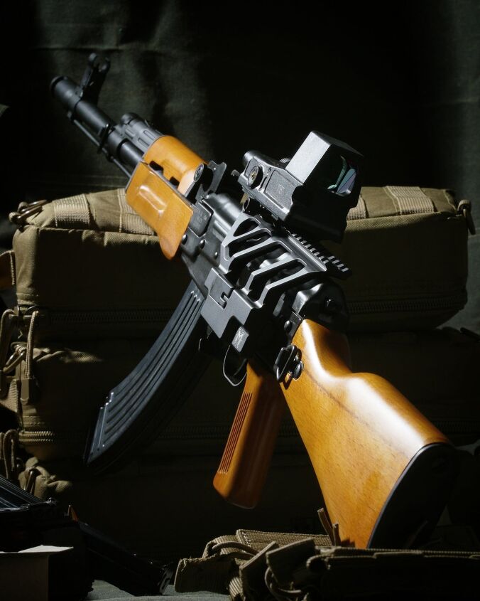 Type 81m Rifle Tactical Imports Offers New Type 81M, With Underfolder Option ...
