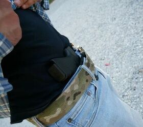 AIWB holster. Image credit: TFB’s Miles V from his review of the Fabriclip.