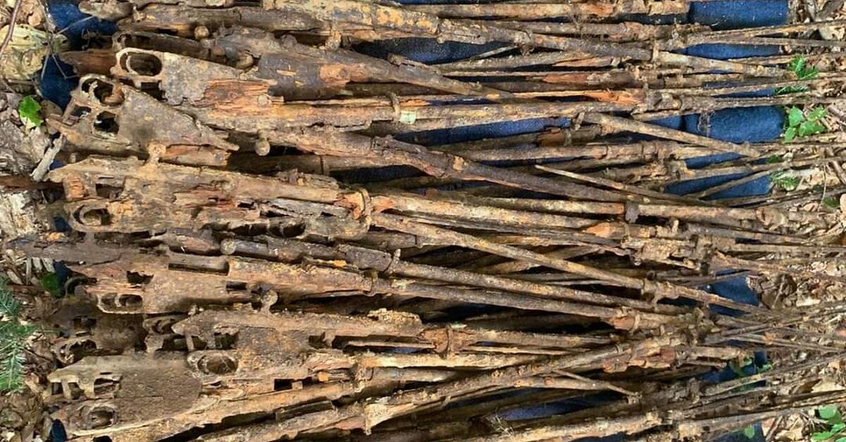 Cache Ukraine Ukraine's Border Guards Discover WW1 Weapons Cache | thefirearmblog.com