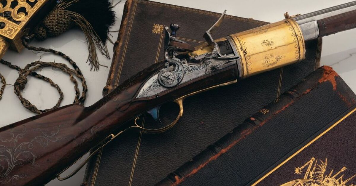 Wheelgun Wednesday: 18th-Century Flintlock Revolving Shotgun ...