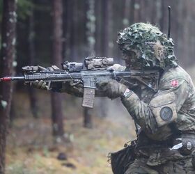 POTD: Danish Soldiers With Gevær M/10 C8IUR + Thermals, M60E6 and C20s