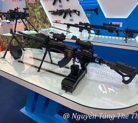 vietnam defence expo 2024 negev machinegun chambered for 7 62x39, The new 7 62x39 Negev with AK magazines Photos by Nguy n T ng Th Thi n