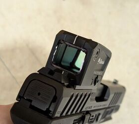 shot 2025 burris expand their red dot line with the new fastfire e