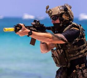 POTD: U.S. Army Special Forces Storm Miami Beach | thefirearmblog.com