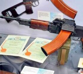 project poplin soviet request for a better 5 45 light machine gun, PU 2 with 45 round magazine and 200 round ammunition box Photo credit unknown