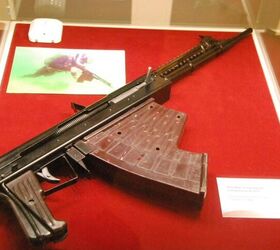 russias newer underwater dart gun the ads, APS at the Tula Arms Museum Photo by Lynndon Schooler