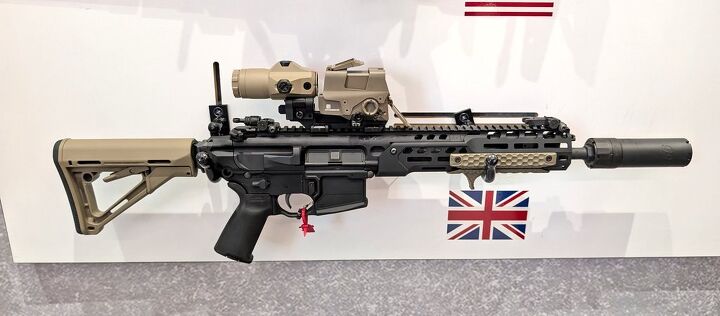 UK Royal Marines Adopt SIG Sauer MCX | thefirearmblog.com