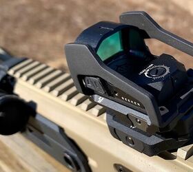 TFB Review: Strike Industries Hexion Tech Seeker Red Dot Sight