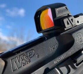 TFB Review: Strike Industries Hexion Tech Seeker Red Dot Sight